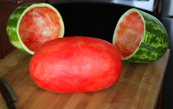 19 Terrifying Pics Of Peeled Fruits
