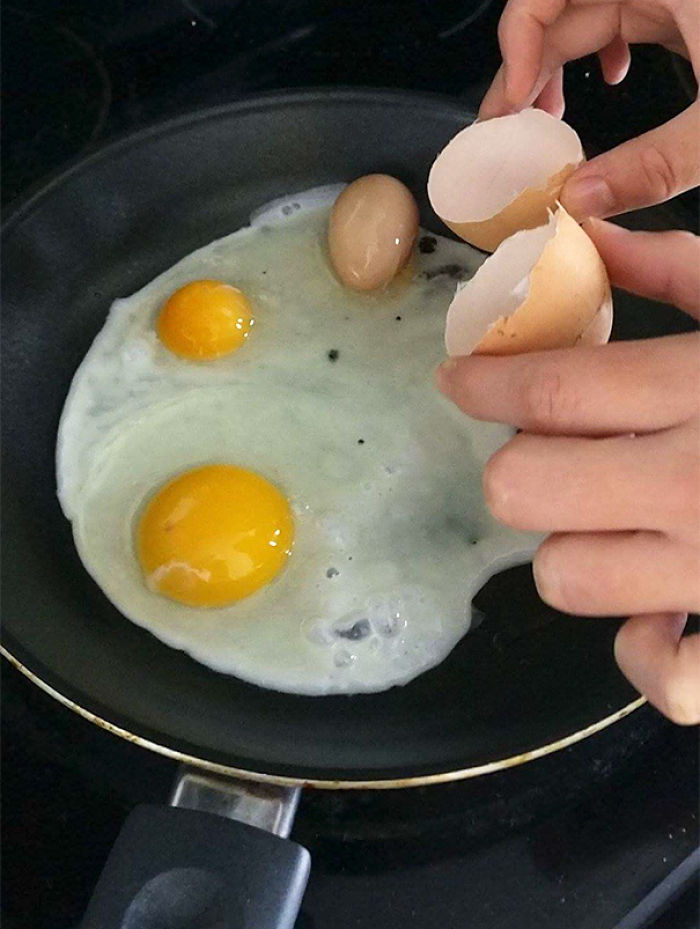 Este huevo tenía otro minihuevo dentro