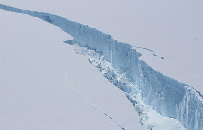 A Trillion-Tonne Iceberg Just Broke Away From Antarctica, And Here's Why It Should Worry Us All