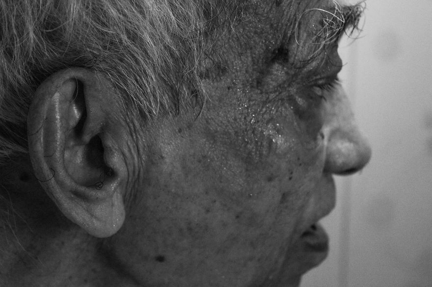 Fragments: My Grandpa's Story I Documented After He Suffered Multiple Strokes
