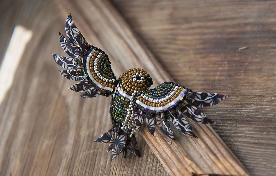 Fabulous Sparkling Brooches That Lend You Wings
