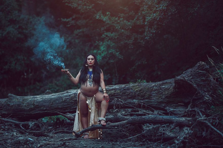 Maternity Pictures Inspired By Authenticity Of Aztec Culture