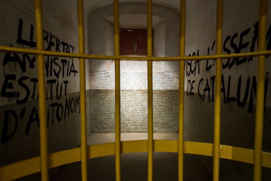 Prison La Modelo: Get Into The Dark Side Of Barcelona