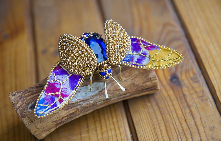 Fabulous Sparkling Brooches That Lend You Wings
