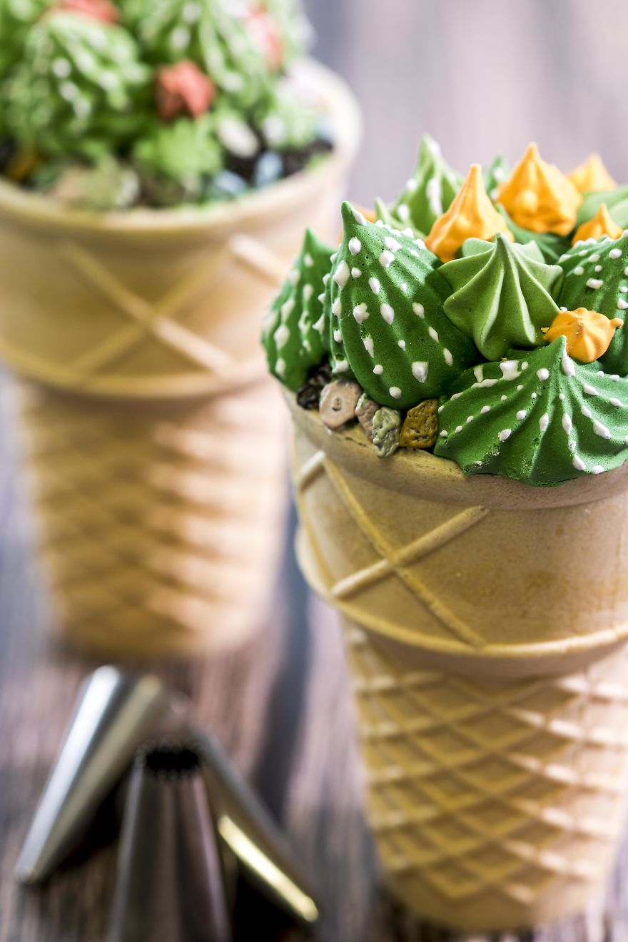 Meringue Cactus