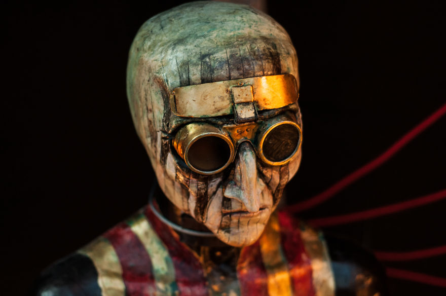 I Made These Surreal Sculptures From Ordinary Objects And Old Mannequins, Covered Them In Paper Mache And This Is The Result! I Made These Surreal Sculptures From Ordinary Objects And Old Mannequins, Covered Them In Paper Mache And This Is The Result!