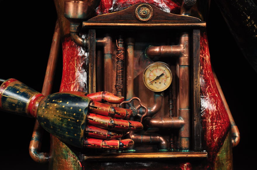 I Made These Surreal Sculptures From Ordinary Objects And Old Mannequins, Covered Them In Paper Mache And This Is The Result! I Made These Surreal Sculptures From Ordinary Objects And Old Mannequins, Covered Them In Paper Mache And This Is The Result!