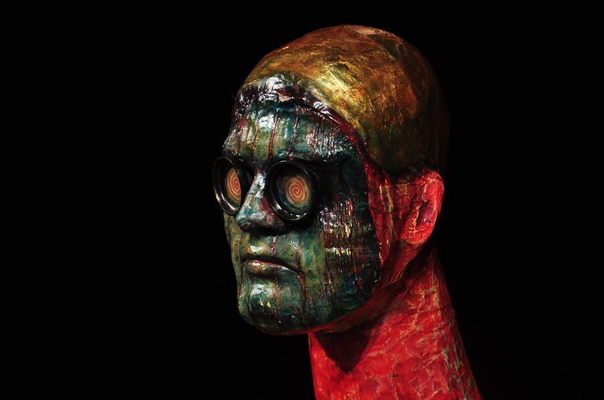 I Made These Surreal Sculptures From Ordinary Objects And Old Mannequins, Covered Them In Paper Mache And This Is The Result! I Made These Surreal Sculptures From Ordinary Objects And Old Mannequins, Covered Them In Paper Mache And This Is The Result!