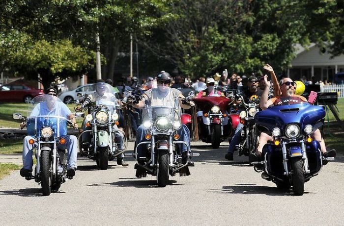 Gang Of Bikers Show Up For Autistic Man’s Birthday Going Viral