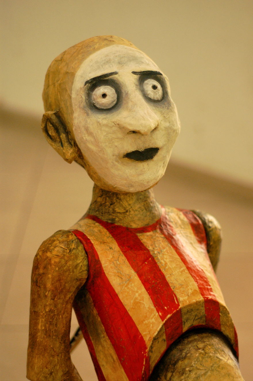 I Made These Surreal Sculptures From Ordinary Objects And Old Mannequins, Covered Them In Paper Mache And This Is The Result! I Made These Surreal Sculptures From Ordinary Objects And Old Mannequins, Covered Them In Paper Mache And This Is The Result!