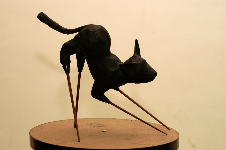 I Made These Surreal Sculptures From Ordinary Objects And Old Mannequins, Covered Them In Paper Mache And This Is The Result! I Made These Surreal Sculptures From Ordinary Objects And Old Mannequins, Covered Them In Paper Mache And This Is The Result!