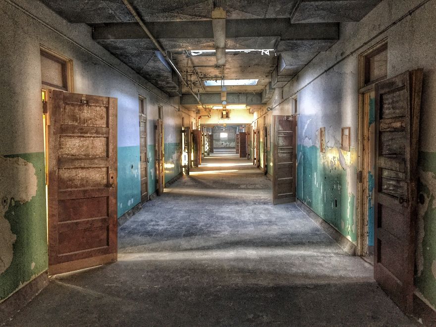 7 Haunted Places To Visit This Halloween 👻