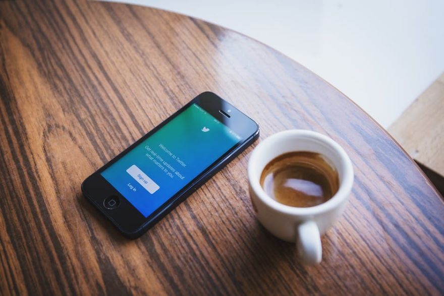 Smartphones Are Not Making You Dumber Smartphones Are Not Making You Dumber