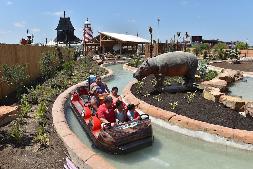 Wow, A Dad "Built A Huge Theme Park" For His Daughter