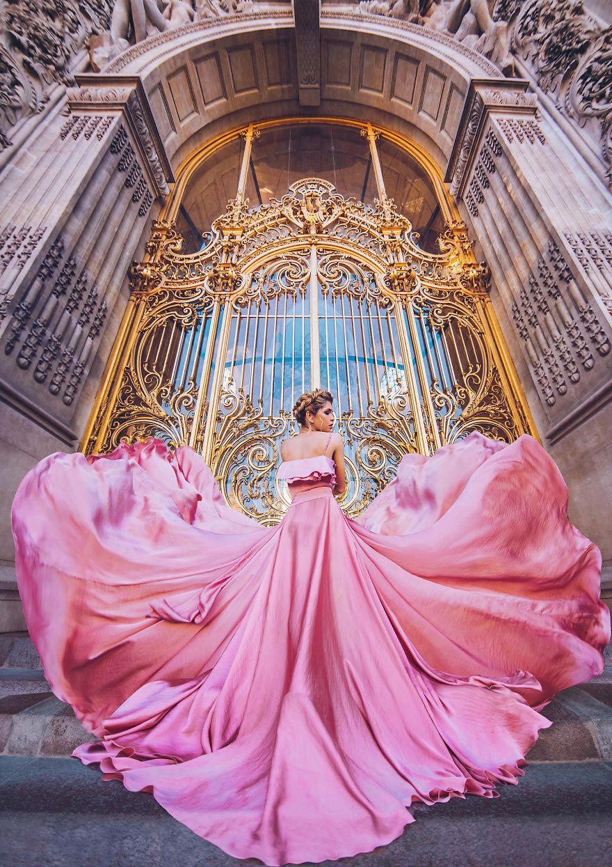 Petit Palais, Paris, France. Model: Vera Brezhneva