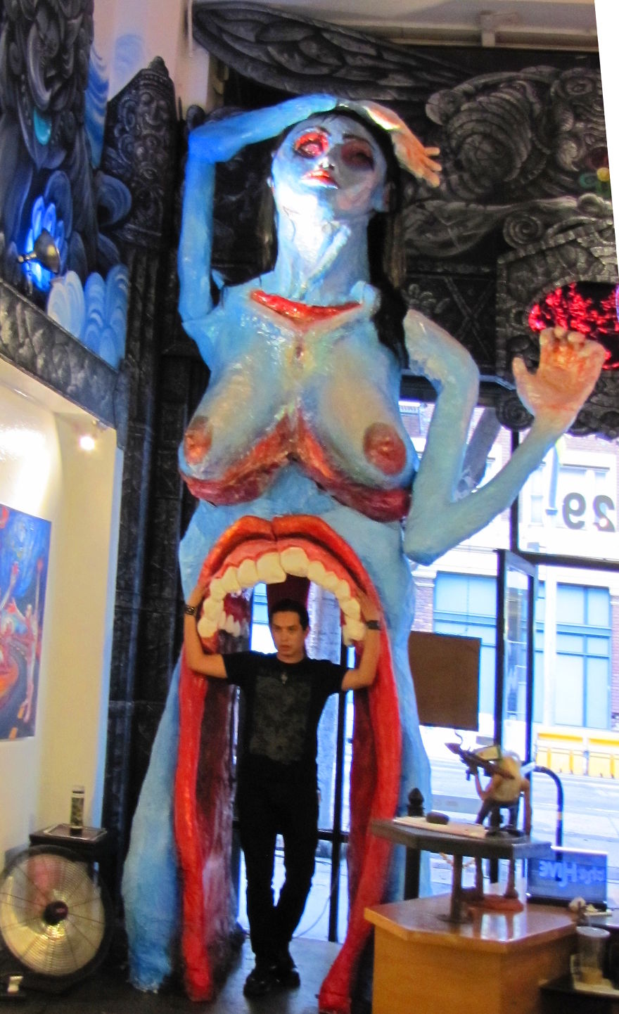 The Installation You Cant Un-See: Huge Sculpture I Made Of Papaer Mache The Installation You Cant Un-See: Huge Sculpture I Made Of Papaer Mache