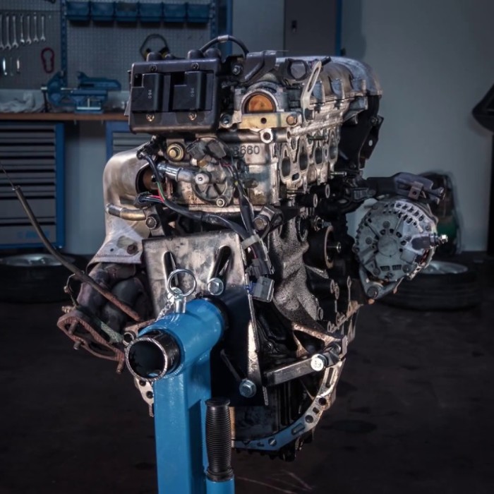 I Took 2,500 Photos To Make This Animation Of A Car Engine