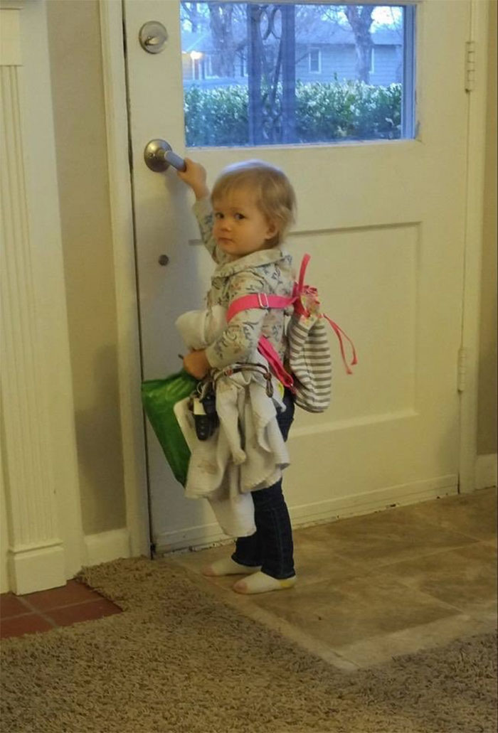 My Sister Just Had A Baby...she Brought Her Home Today And My Other Niece Was So Pissed She Packed Up All Of Her Shit And Tried To Leave