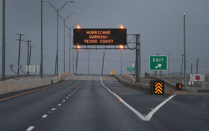 A Road Sign In Corpus Christi On Friday Warns Travellers Of The Approaching Hurricane Harvey