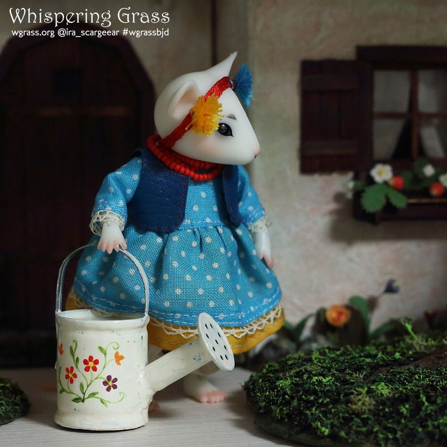 Tiny Ball-Jointed Animal Dolls Look Like They Just Came From The Old Fairytale Book Tiny Ball-Jointed Animal Dolls Look Like They Just Came From The Old Fairytale Book