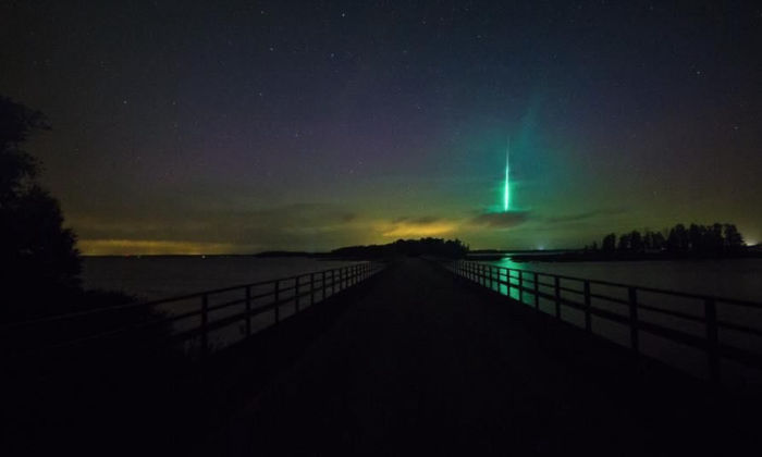 Foto accidental de un meteorito mientras intentaba captar la aurora
