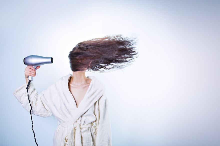 9 Shocking Bad Habits That Damage Your Hair
