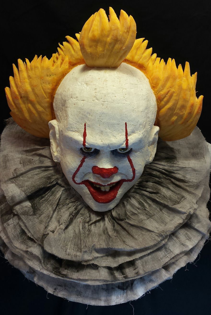 I Carved Pennywise From Pumpkins