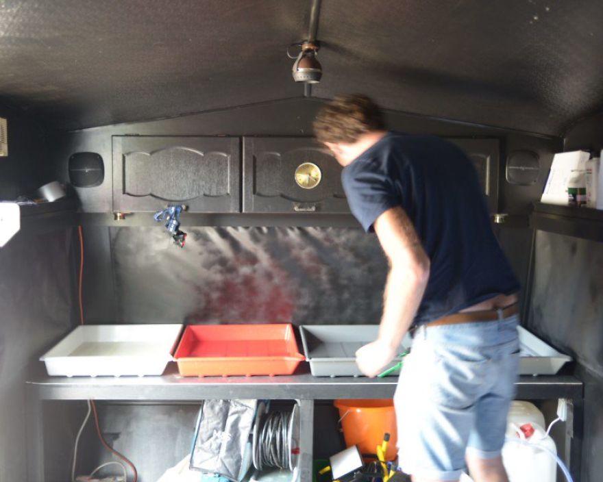 Photographer Transforms An Old Camper Van Into A Giant Camera And Is Going To The Streets To Photograph Unknowns Photographer Transforms An Old Camper Van Into A Giant Camera And Is Going To The Streets To Photograph Unknowns