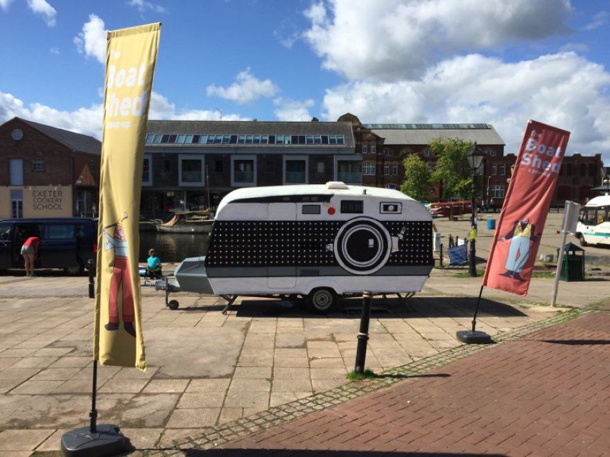 Photographer Transforms An Old Camper Van Into A Giant Camera And Is Going To The Streets To Photograph Unknowns Photographer Transforms An Old Camper Van Into A Giant Camera And Is Going To The Streets To Photograph Unknowns