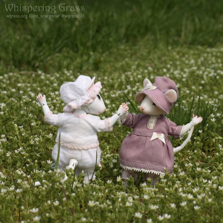 Tiny Ball-Jointed Animal Dolls Look Like They Just Came From The Old Fairytale Book Tiny Ball-Jointed Animal Dolls Look Like They Just Came From The Old Fairytale Book