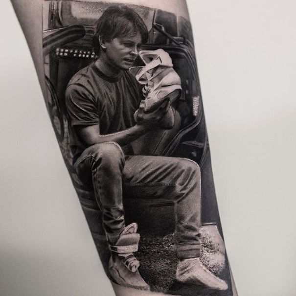 Belgian Tattooist Makes Realistic Tattoos That Give The Impression That They Are Printed On The Skin