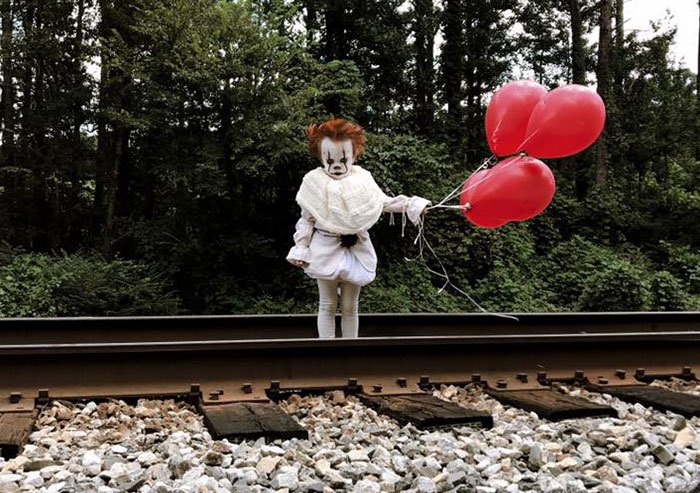 17-Year-Old Does An “It”-Themed Photoshoot With His Baby Brother, And It Will Give You Nightmares