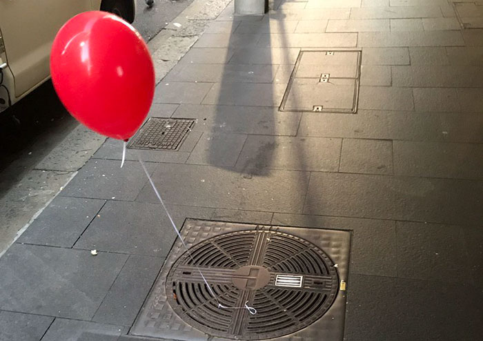 creepy-red-balloons-all-over-sydney-coverimage