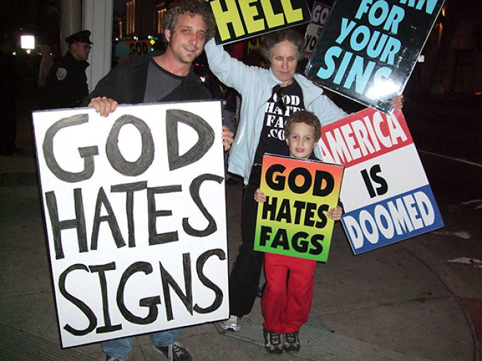 Dios odia los carteles