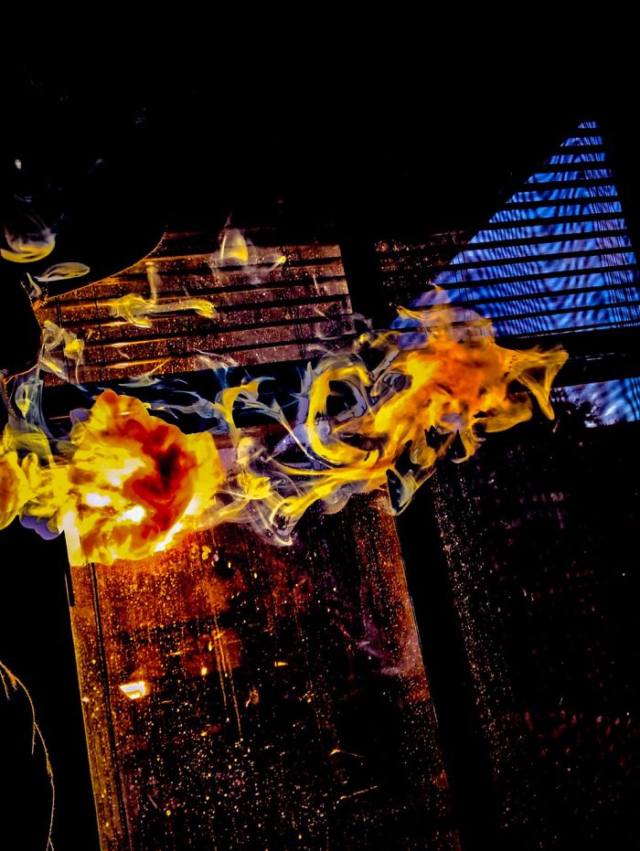 Smoke Art Made With Light