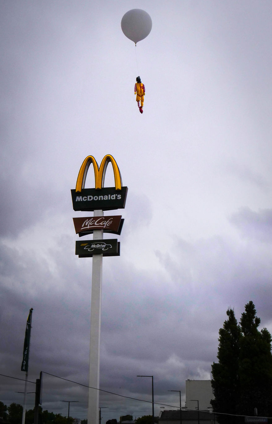 Street Art Artist Hanged Ronald Mcdonald 20 Meters Above Mcdonald's Restaurant + Video