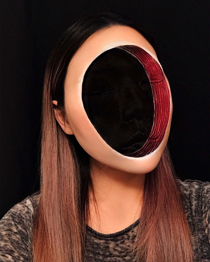 Woman Gives Up Teaching To Create Optical Illusions With Makeup, And It's Messing With Our Minds