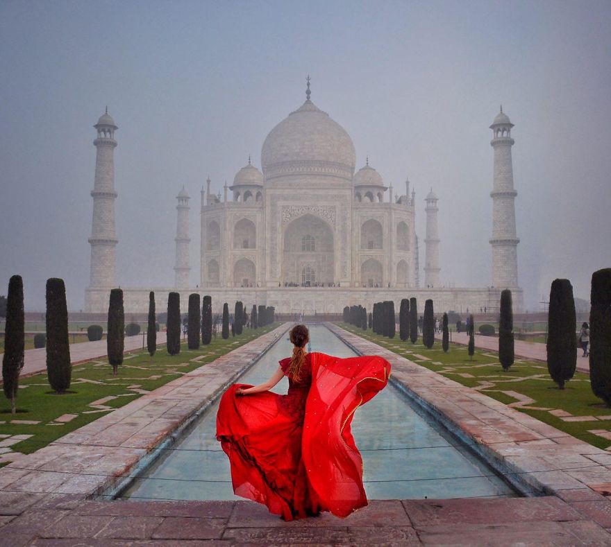 Taj Mahal Famous View