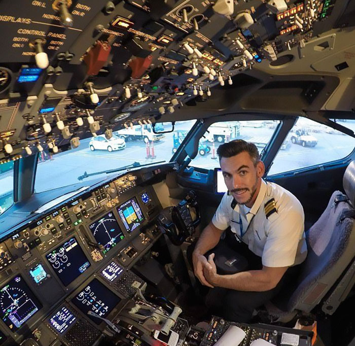 Pilot's Dangerous Mid-Flight Selfies Go Viral, But Turns Out They're Not As Risky As Many Thought