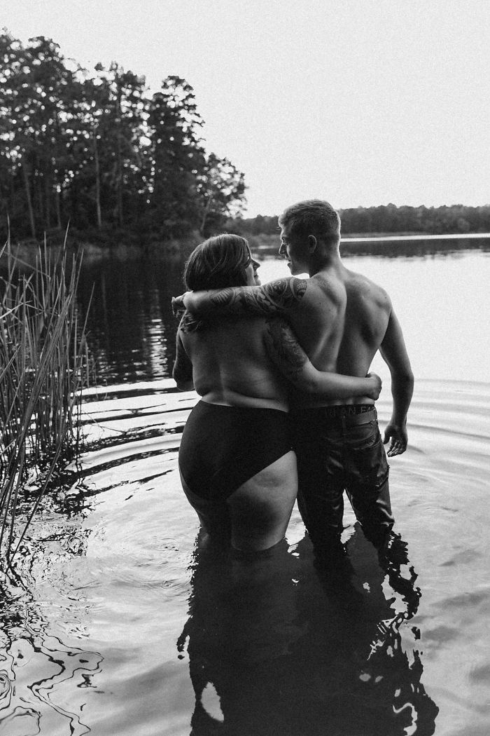 This Woman Was Nervous About Her Photoshoot With Fiancé, But The Result Won The Internet