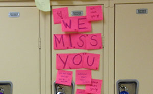 Students In My School Covered It's Lockers With Supportive Post-It Notes After 12th Grader Committed Suicide