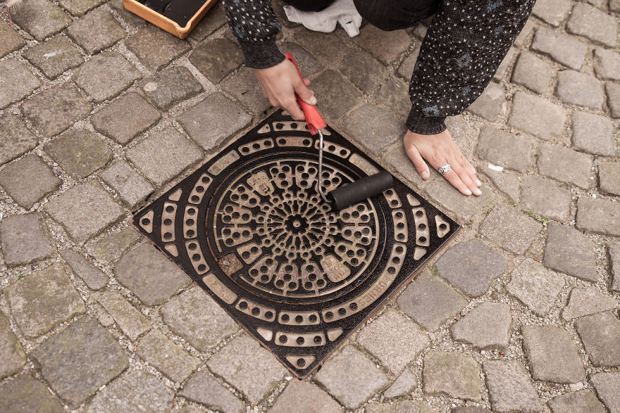 Designer Makes Her Clothes Unique By Printing On Manhole Covers, And It Breaks The Internet