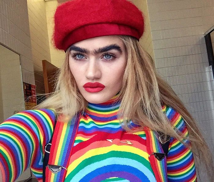 Model Refuses To Pluck Her Unibrow, Challenges Beauty Stereotypes