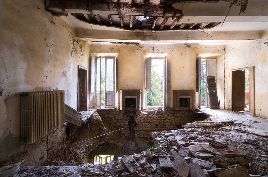 I Photographed An Abandoned Villa With Holes In The Floors