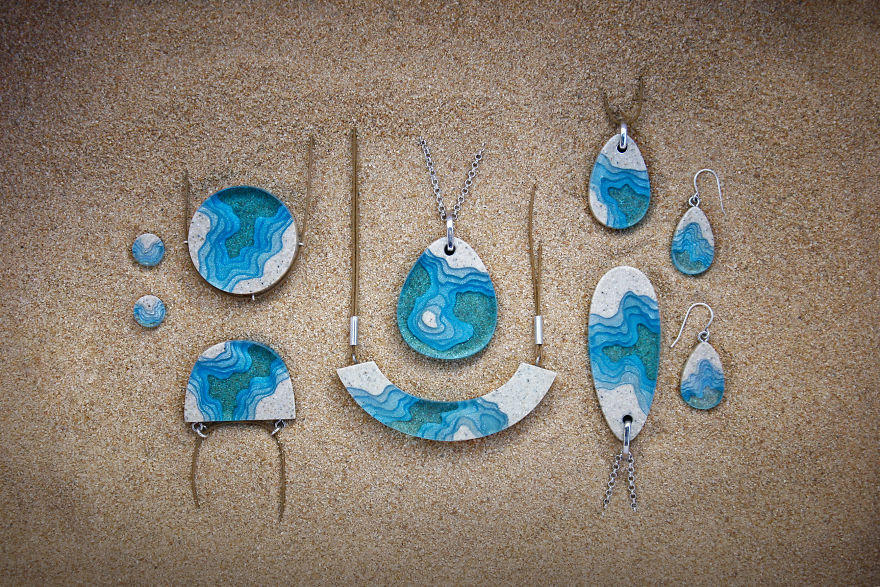 sea sand & seashells teardrop dangle epoxy resin earrings Beach