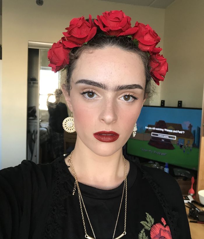 Frida Kahlo Look For An Early Halloween Party