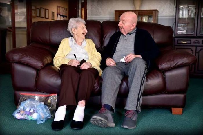 Mom, 98, Moves Into Care Home To Look After Her 80-Year-Old Son Because "You Never Stop Being A Mum"