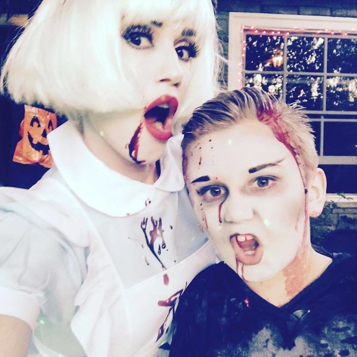 Gwen Stefani y Kingston Rossdale como vampiros