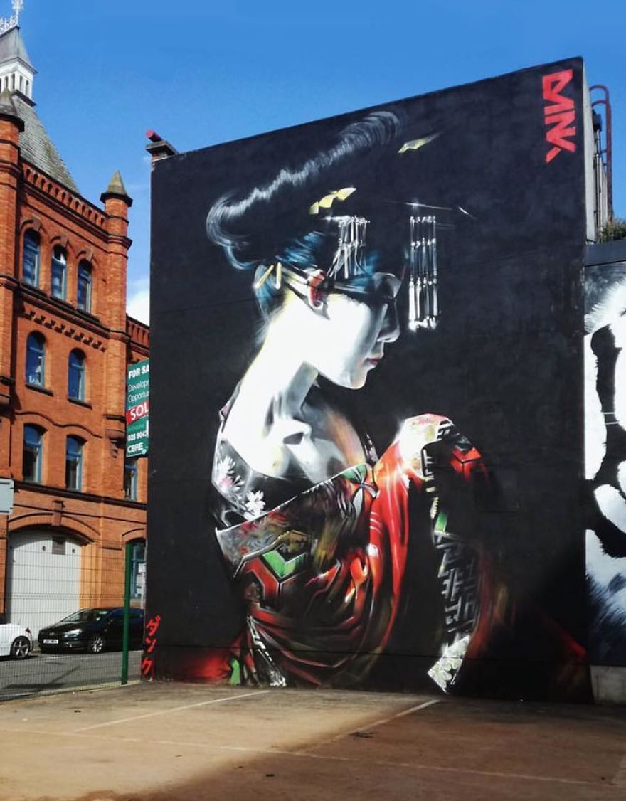 Dan Kitchener “The Light And Shadow Magician”