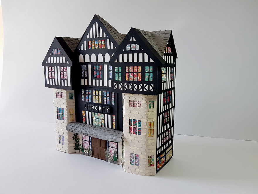 Artists Create Incredible London Landmarks From Paper